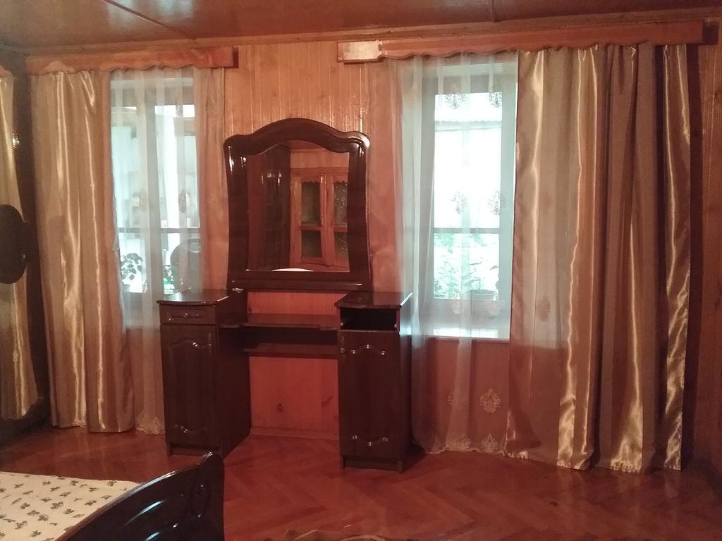 Guest House Anisa Birkiani Екстериор снимка