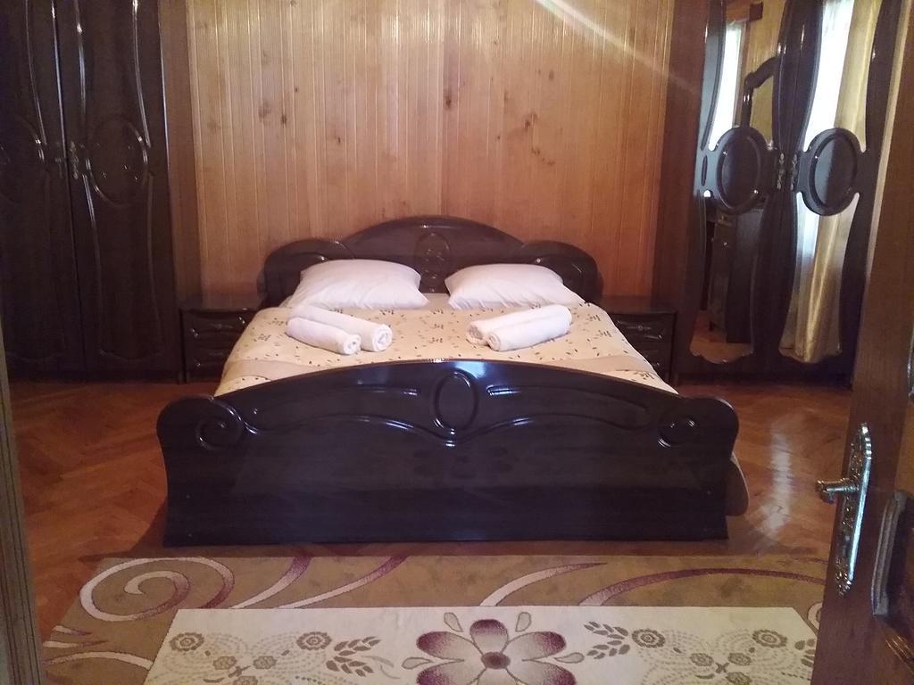 Guest House Anisa Birkiani Екстериор снимка