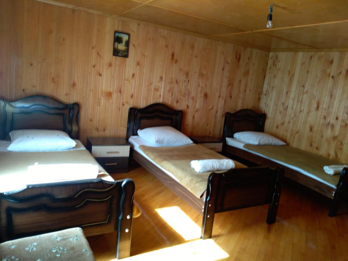 Guest House Anisa Birkiani Екстериор снимка