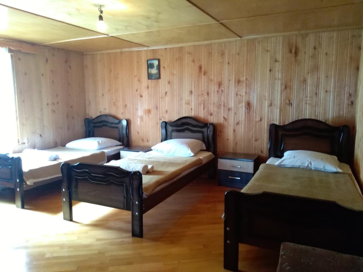 Guest House Anisa Birkiani Екстериор снимка